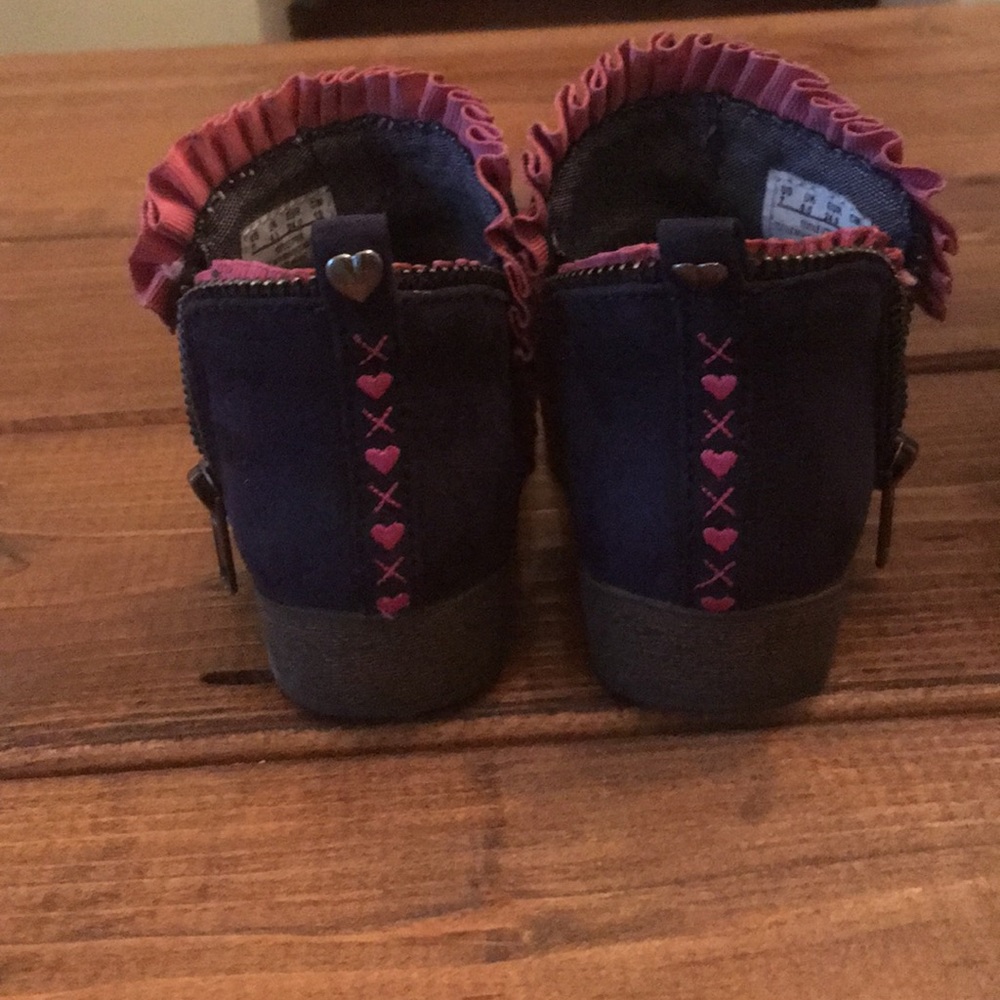 Toddler Booties ❤️